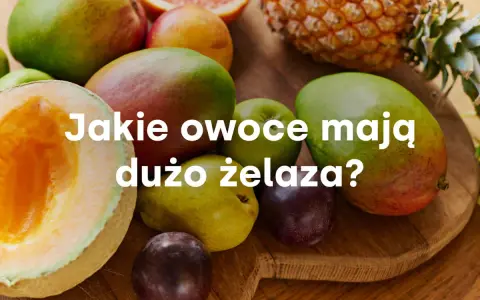 Różnorodne owoce, w tym mango, gruszka, śliwki i melon, prezentowane jako źródło żelaza.