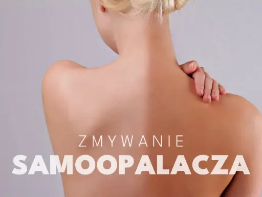 Kobieta z opalonymi plecami, tekst "Zmywanie samoopalacza". Dowiedz się, jak zmyć samoopalacz.