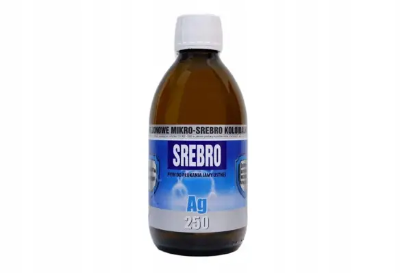Butelka z płynem do płukania jamy ustnej, zawierającym srebro koloidalne do picia. Produkt oznaczony jako "SREBRO Ag 250".